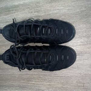 Nike Black Athletic Shoes with Foamposite Design